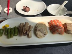 -HOMES上海本帮菜(襄阳公园店)