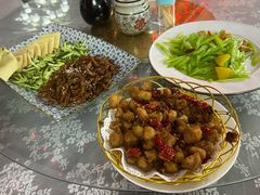 -天天向上素食餐厅(五台山店)