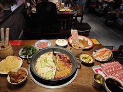 -萍姐火锅·公路夜市(武汉首店)