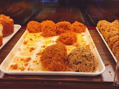 -苹果花园(龙漕路店)