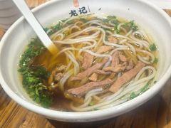 -湘人龙记老长沙米粉(鸟巢店)