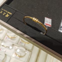 -周大生CHOW TAI SENG(成山路巴黎春天店)