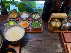 -银米·云南传统过桥米线(双廊黑金冠店)