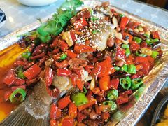 东巴烤鱼-小厨子私房菜·云南美食店