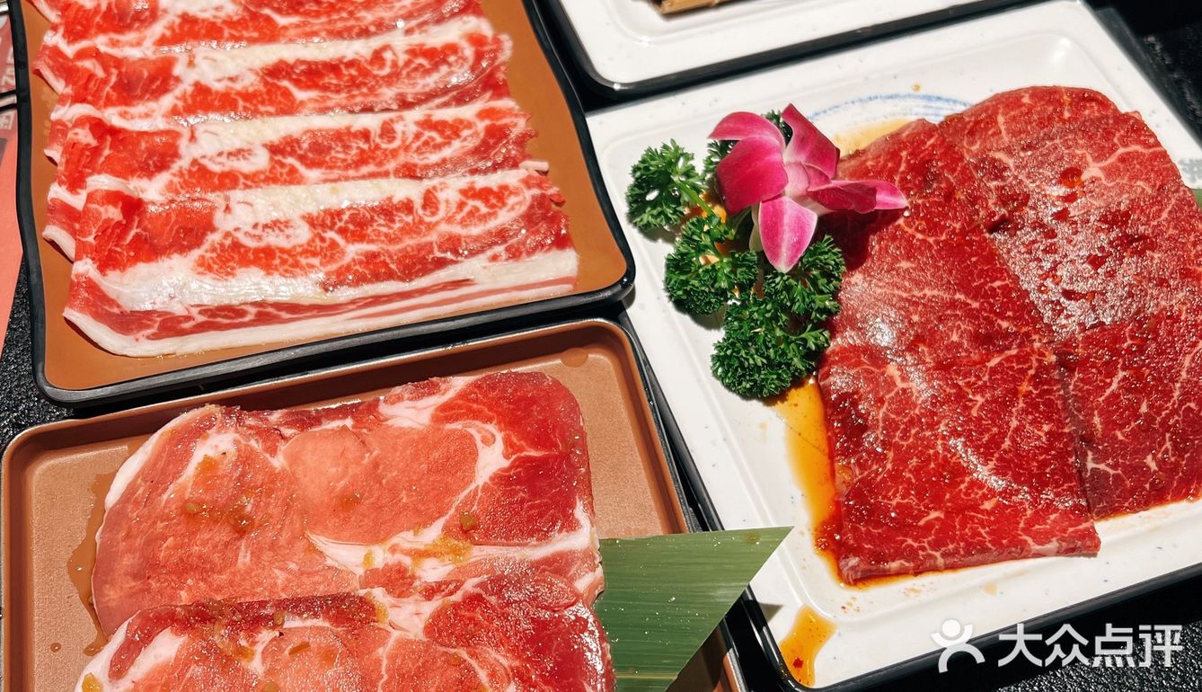 中华广场这个烤肉真好吃，团购套餐还优秀！