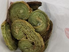 抹茶蝴蝶酥-上海哈尔滨食品厂(淮海中路店)