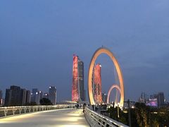 -南京眼步行桥