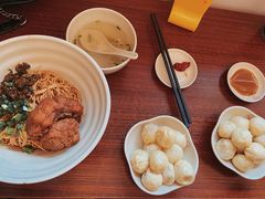 -佬钱湾仔(衣裳街店)