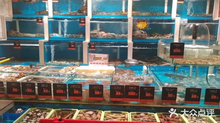 品海楼·大连海胆锅贴馆(东港店)水产区图片