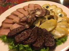 -闯关东东北农家菜(崂山石老人店)