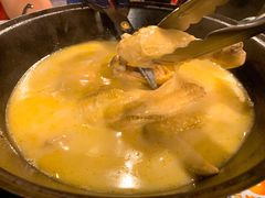 -鲜入围煮花胶鸡海鲜火锅