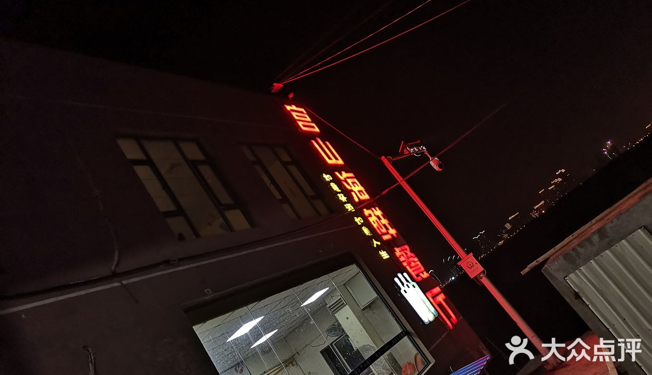 在厦门翔安某个聚居地的海鲜馆