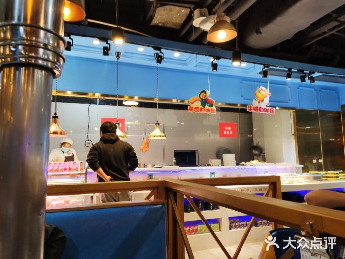 炭烤麻里·臻选自助烤肉料理(观音桥大融城店)大堂图片