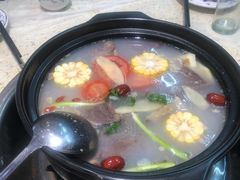 -九寨沟特色牦牛肉汤锅