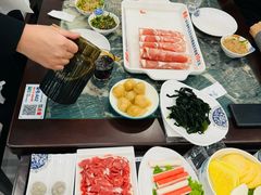 -楼外楼大刀肉传统火锅居(幸福街店)