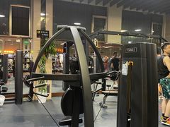 -健龙森俱乐部·游泳·健身·羽毛球综合体育馆