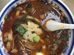 麻辣米线砂锅-东关吉祥西安腊汁肉夹馍(健德门店)