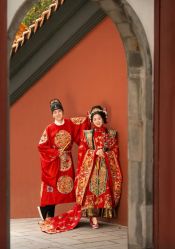 -雪中彩影婚纱摄影·微光艺术中心