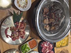 -青瓦餐厅·生鱼片·韩园烤肉(西塔店)