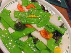 -云海肴·汽锅鸡·云南菜(天山百盛优客店)