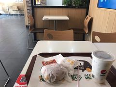 -华莱士·全鸡汉堡(艳粉店)