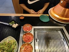 -臻牛烤肉