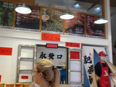 -柳州肥姨妈大骨螺蛳粉(万达中心店)