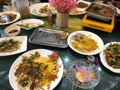 -覃记海鲜美食餐厅