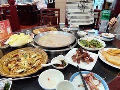 -老来福·非遗酸汤兔(凯旋路店)