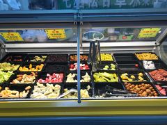 自助取餐区-老炳·七丛松甘草水果