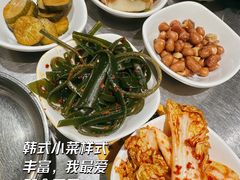 9种小菜-韩聚屋韩国烤肉餐厅(新北万达店)