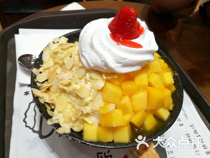 榴莲芒果雪花冰