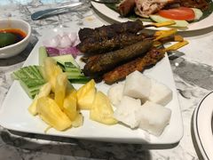 沙爹鸡牛肉拼盘-关夫人餐厅(阳光广场店)