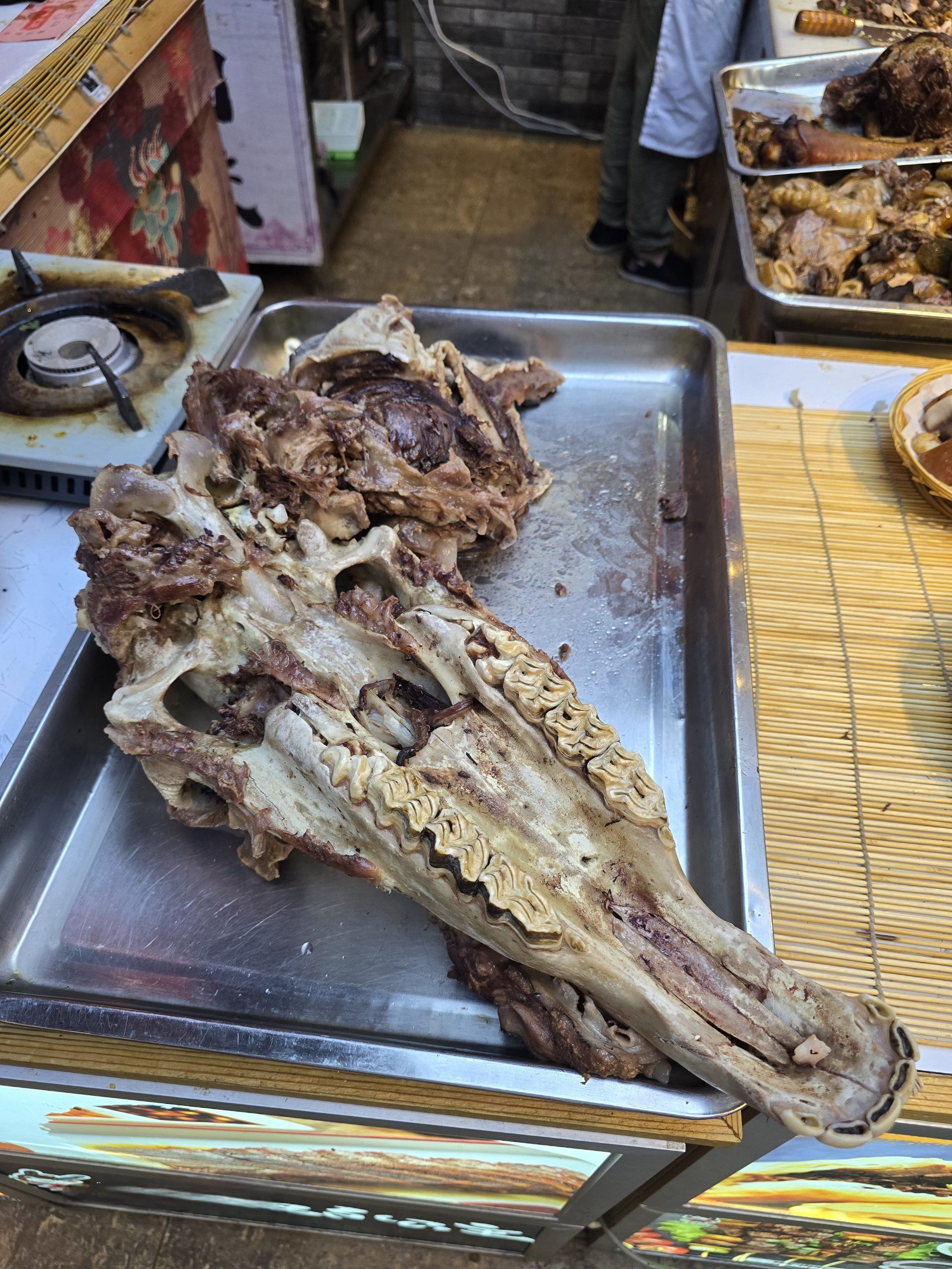 龙肉还真挺好吃