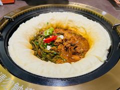 -锅飘飘·东北铁锅炖(雨花客厅店)
