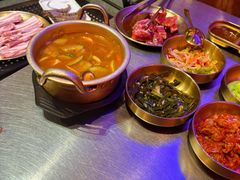 -釜山火炉·海鲜烤肉(紫藤路店)