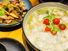 -十三式重庆江湖菜(金茂览秀城店)