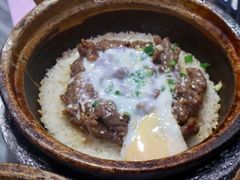 窝蛋牛肉煲仔饭-红星光发煲仔饭(大石街店)