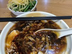 -三好食堂(煎饺·馄饨·肉饼米线·盛世广场店)