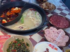 -赵美丽·重庆社区火锅·直营店(火车东站·中豪国际店)