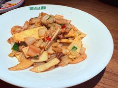 -新白鹿餐厅(滨江银泰店)
