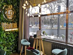 -ZING COFFEE 镜咖啡