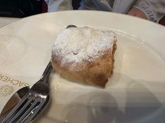 -Cafe Sacher(WIEN)