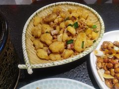 -万重锦·人文川菜馆(骡马市店)
