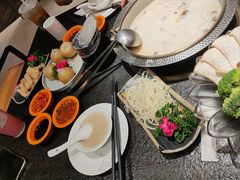 -煲宫猪肚鸡(昆山金鹰国际购物中心店)