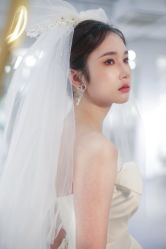 -艾米丽婚纱礼服