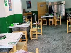 大堂-石灰市老火锅(北滨路店)