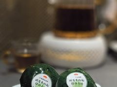 咸蛋黄肉松爆珠青团-小厨娘绣中淮扬(大行宫科巷店)