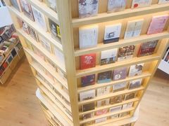 -猫的天空之城概念书店(北戴河蔚蓝海岸店)