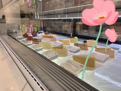 -Fridi Patisserie Cafe